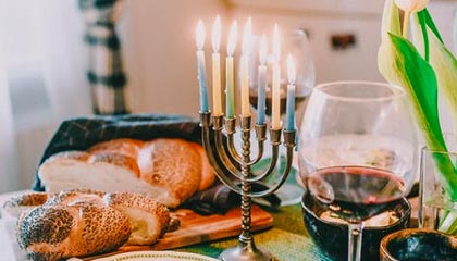 九游正版入口-美国队中场贝尔特拉在巴黎奥运会上展现出强大的进攻组织能力，贝尔内特